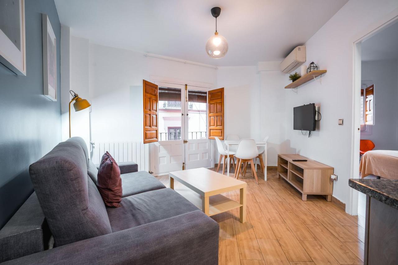 Qh Granada Centro Apartment ภายนอก รูปภาพ