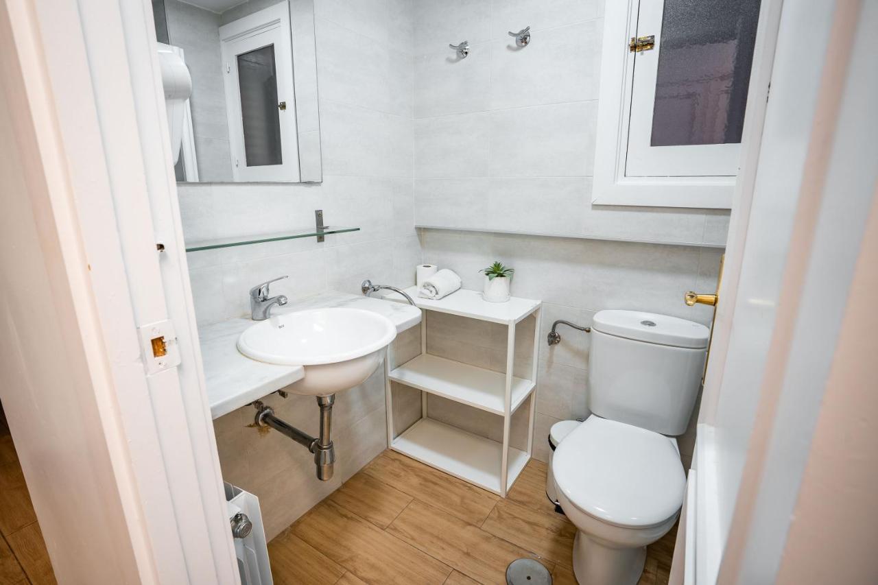 Qh Granada Centro Apartment ภายนอก รูปภาพ